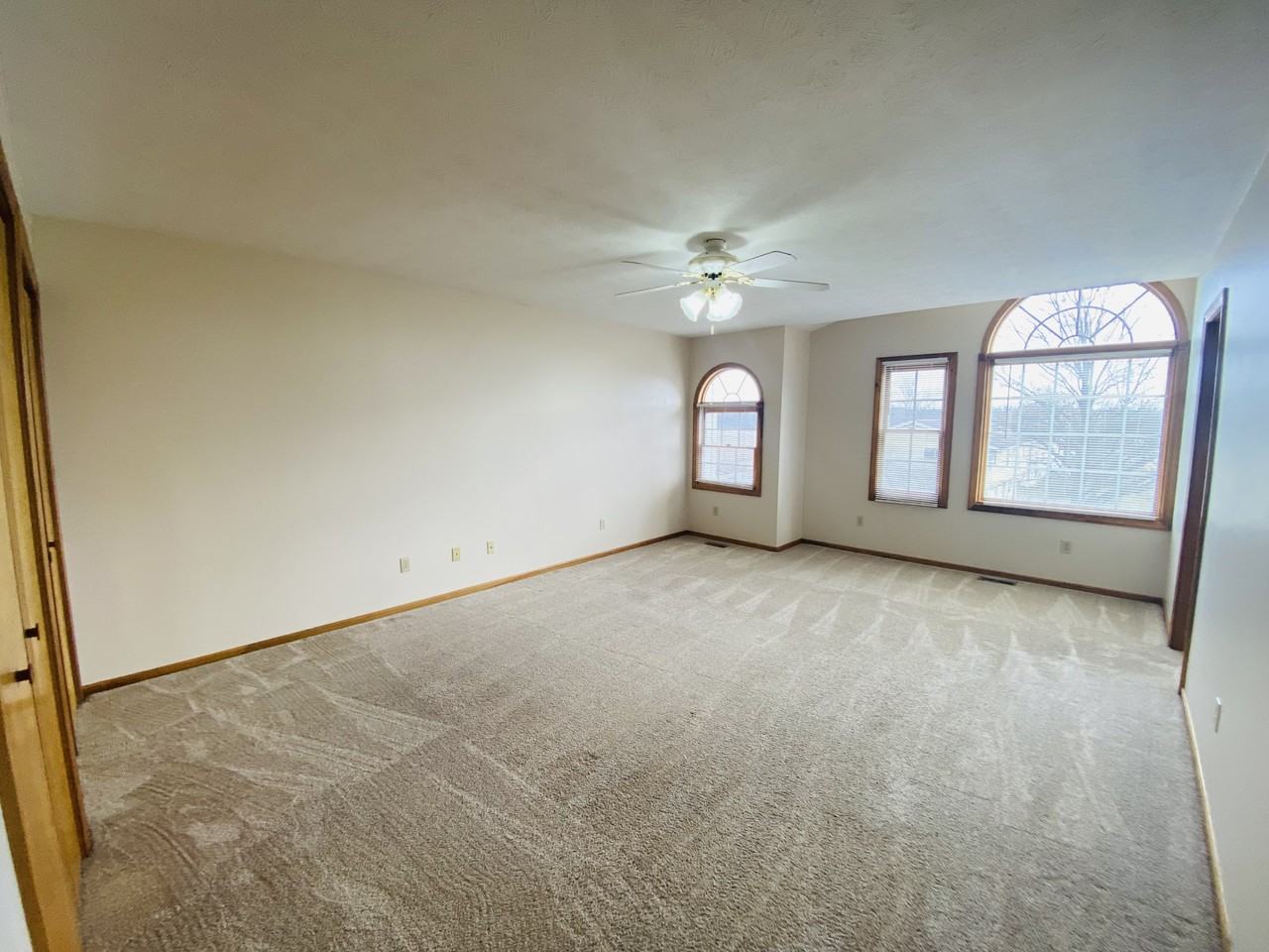 7491 Shisler St Ne #7491 - Photo 5 of 20