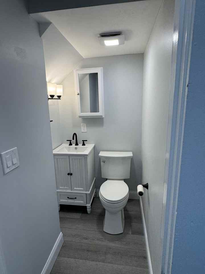 276 Main St - Photo 4 of 18