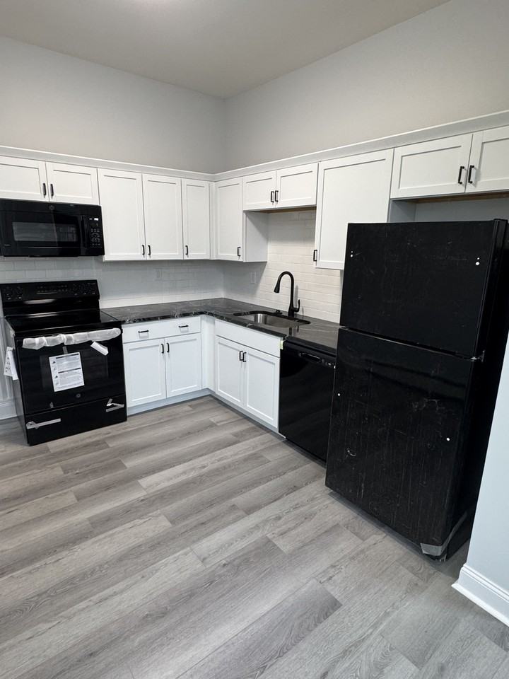 276 Main St - Photo 6 of 18