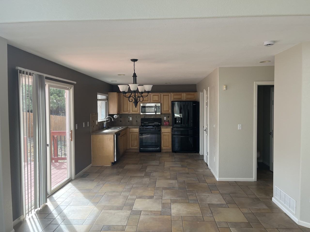 122 Las Lomas St #NA - Photo 4 of 13