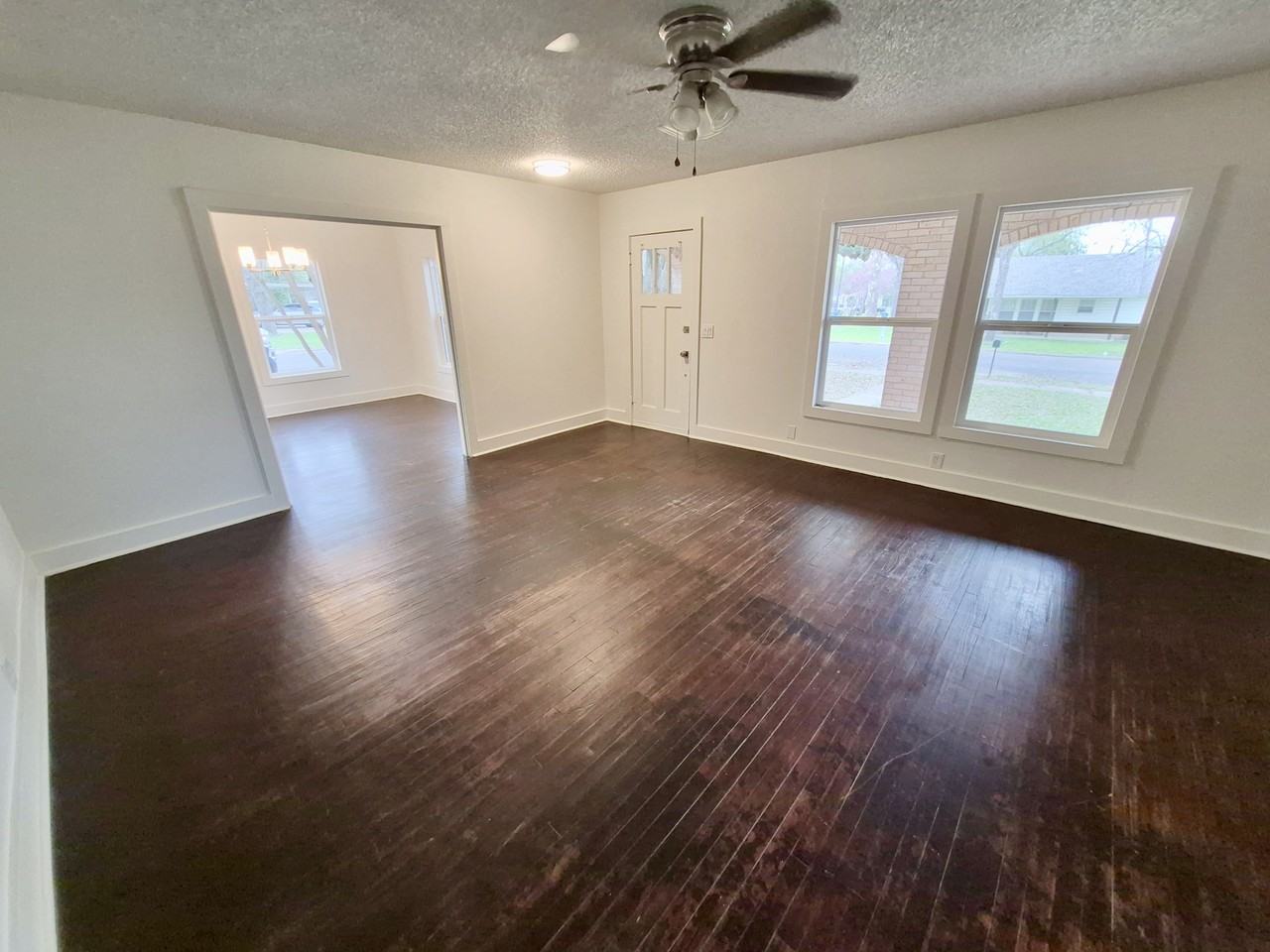 111 W Holland St #NA - Photo 3 of 19