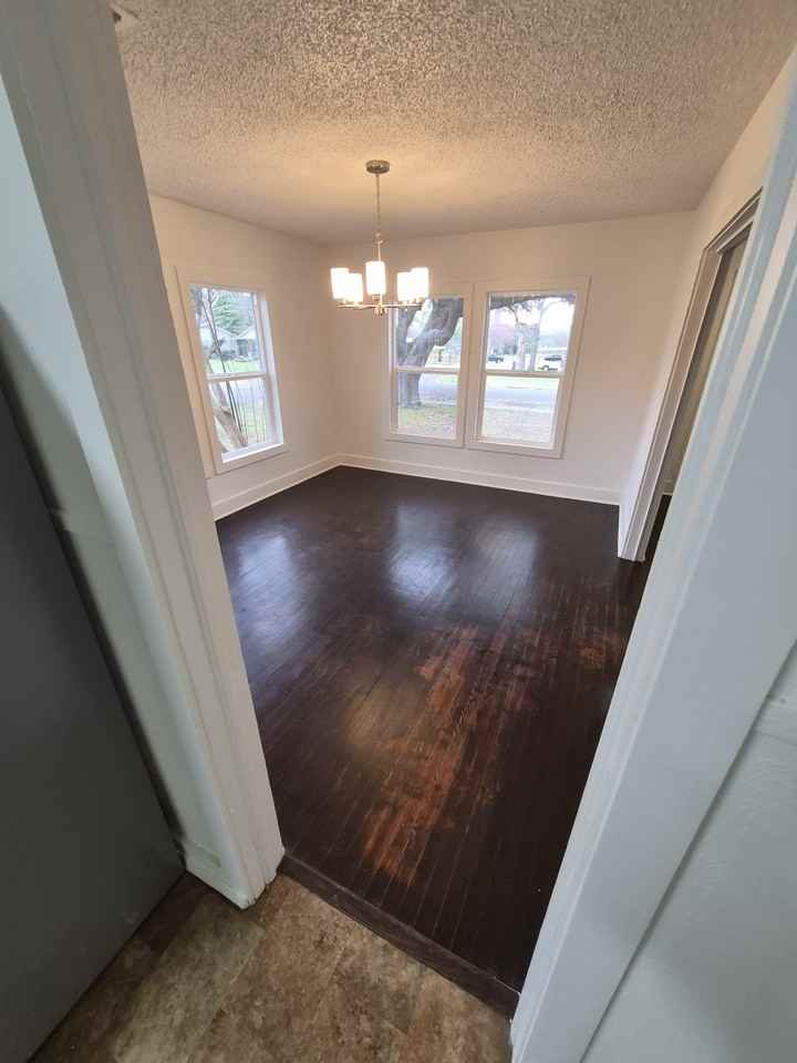 111 W Holland St #NA - Photo 7 of 19