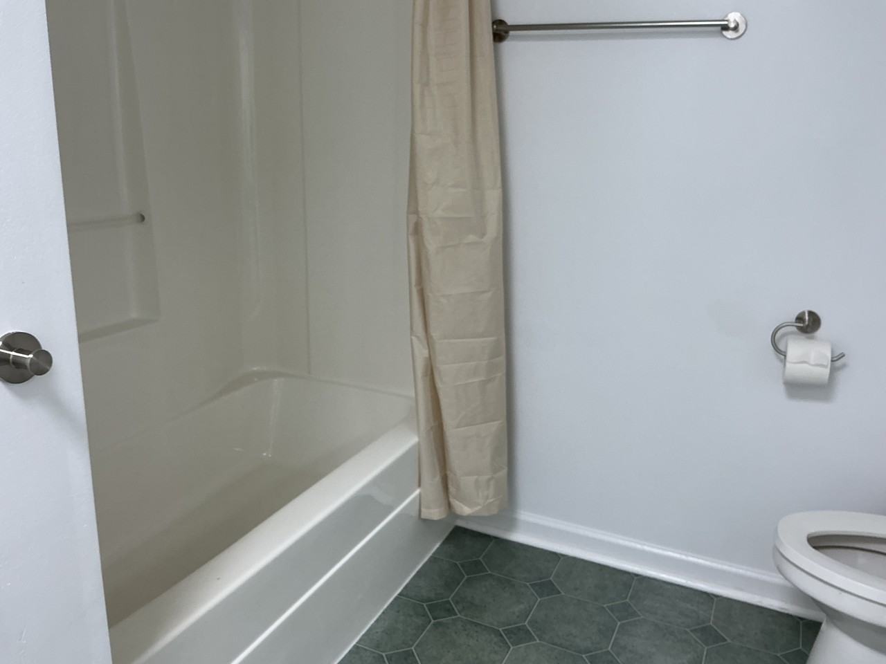 22892 Bridewell Cir - Photo 6 of 12