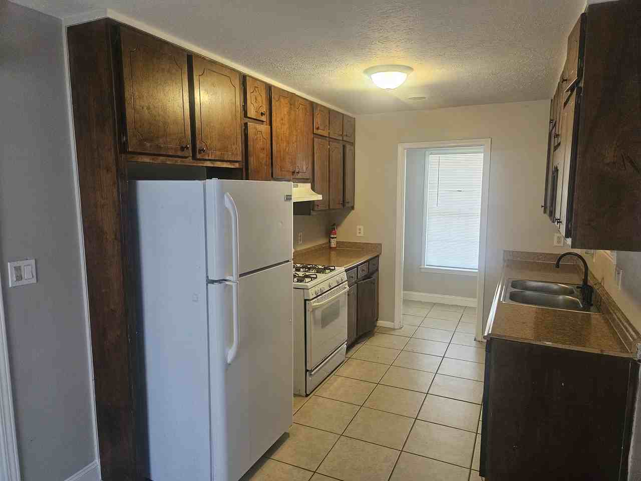 55 Belmont Ct #NA - Photo 6 of 9