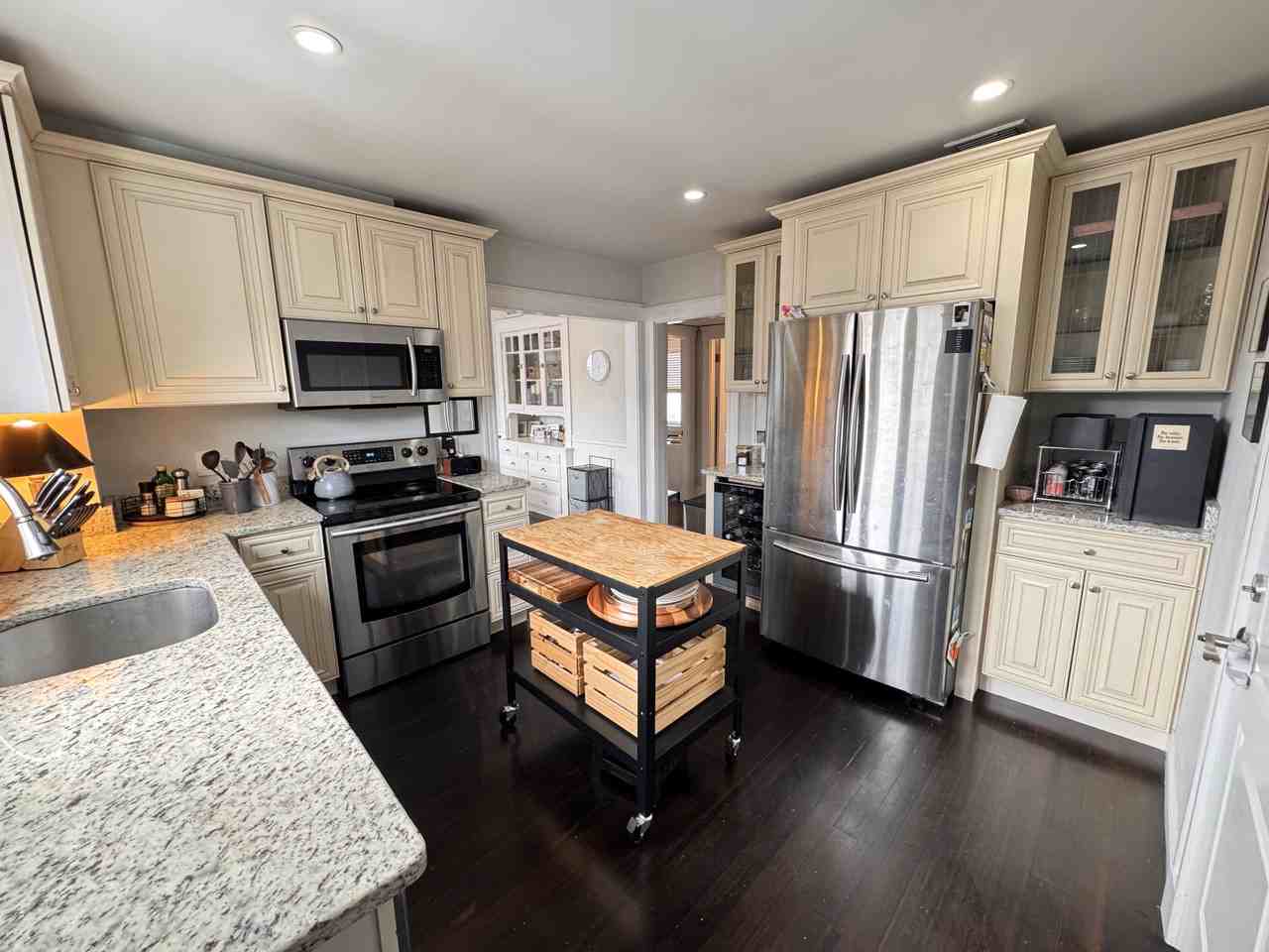 15 Sheffield Rd #3 - Photo 5 of 8