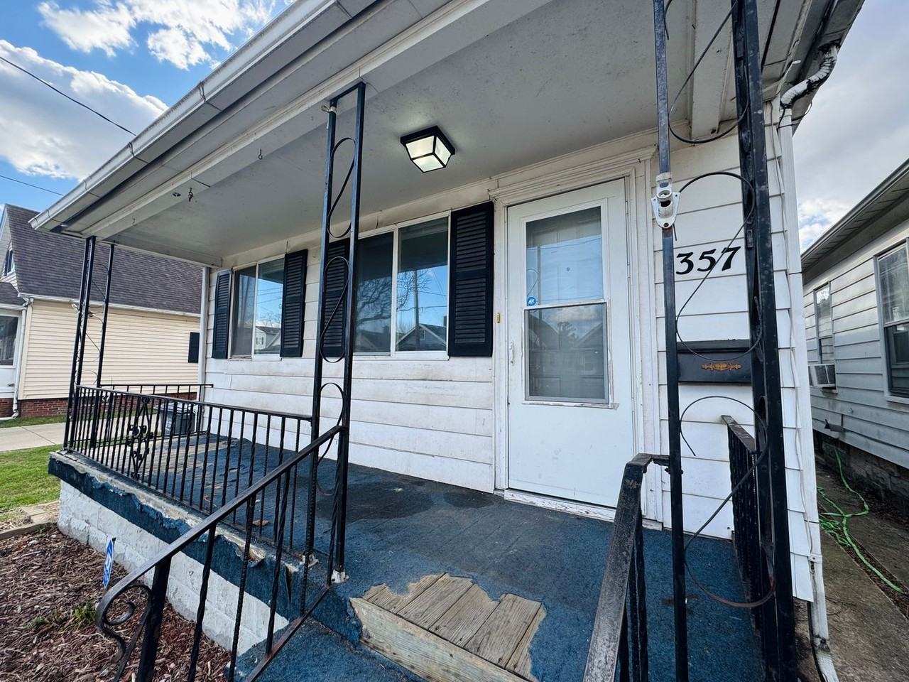 357 Burger St - Photo 2 of 21