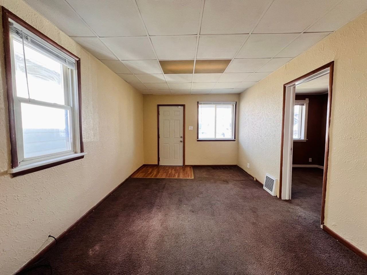 357 Burger St - Photo 3 of 21