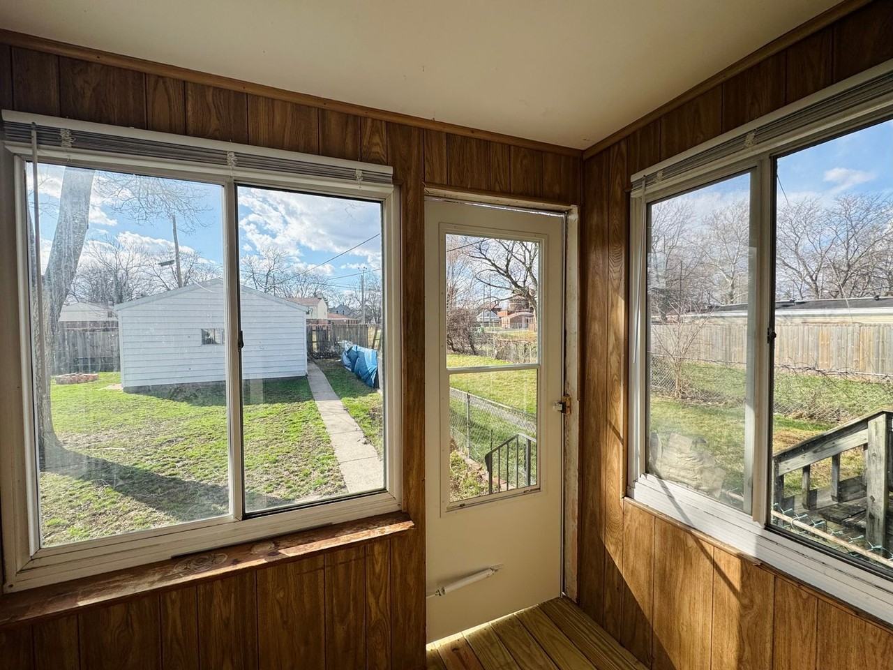 357 Burger St - Photo 6 of 21