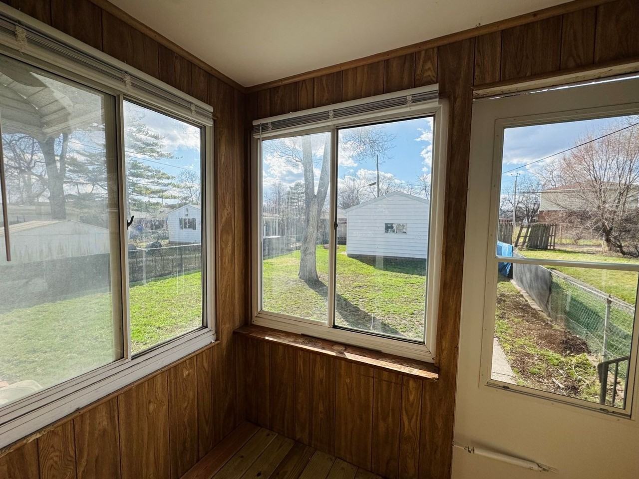 357 Burger St - Photo 7 of 21