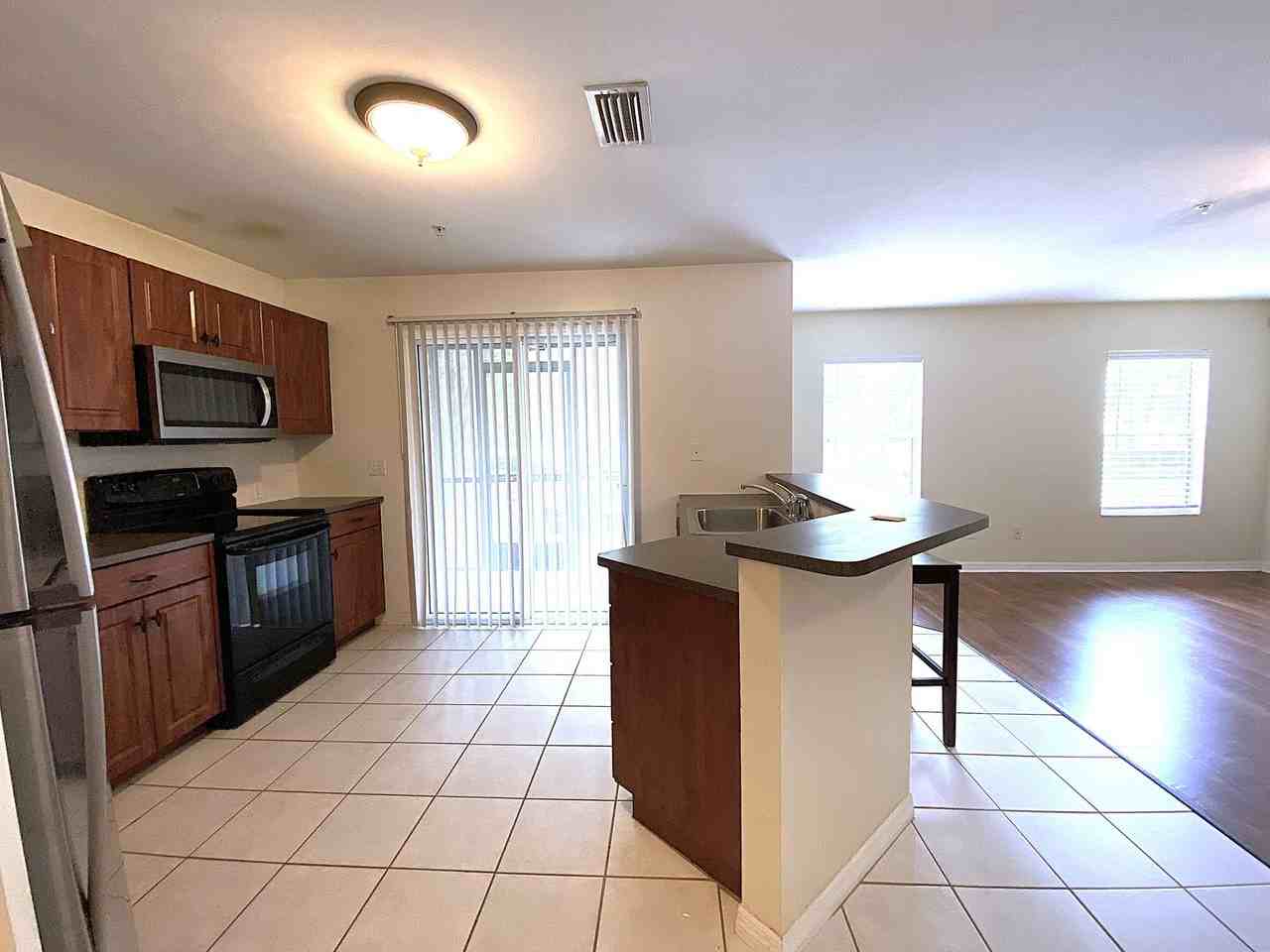 4215 Sw 31st Dr - Photo 5 of 24