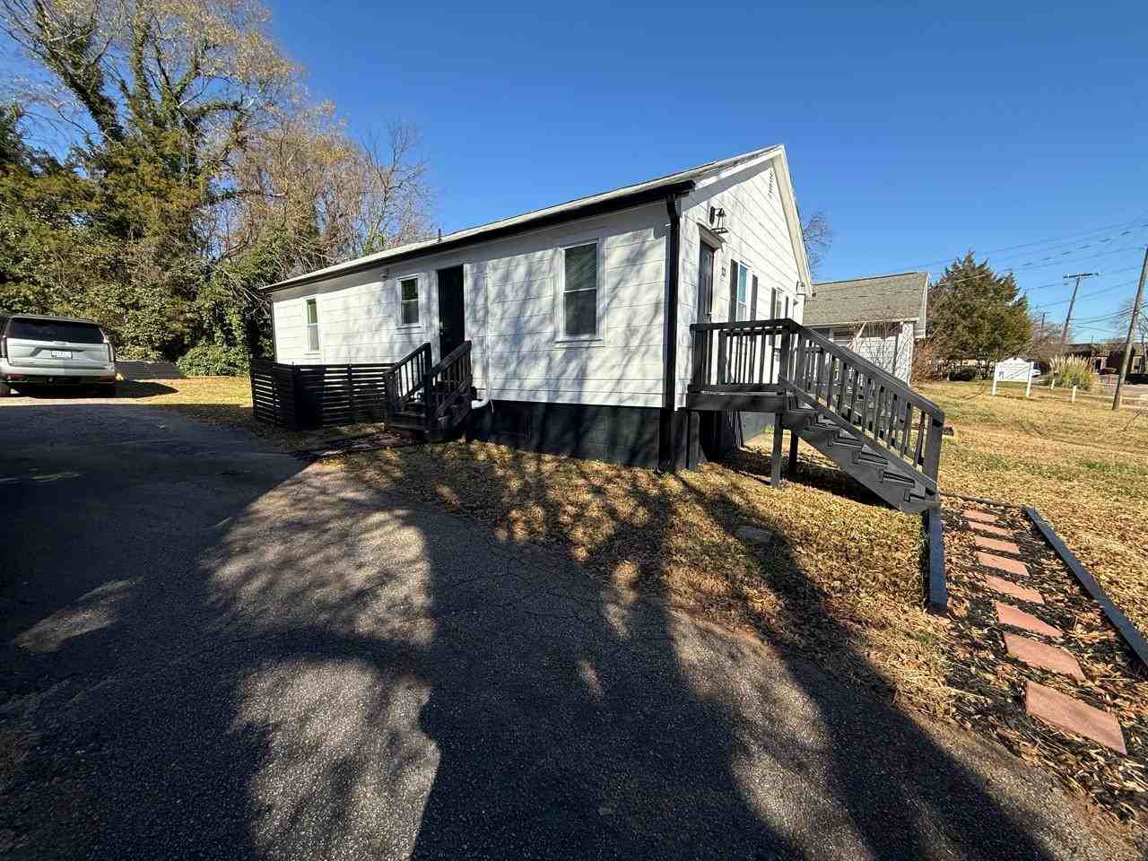 20 Burgess Ave #20 - Photo 3 of 13