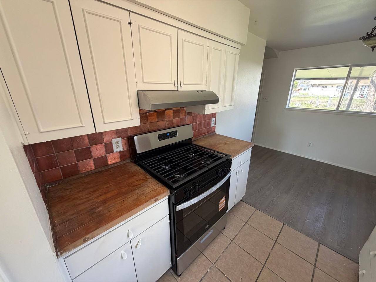 2421 Ridgedale Dr - Photo 5 of 14