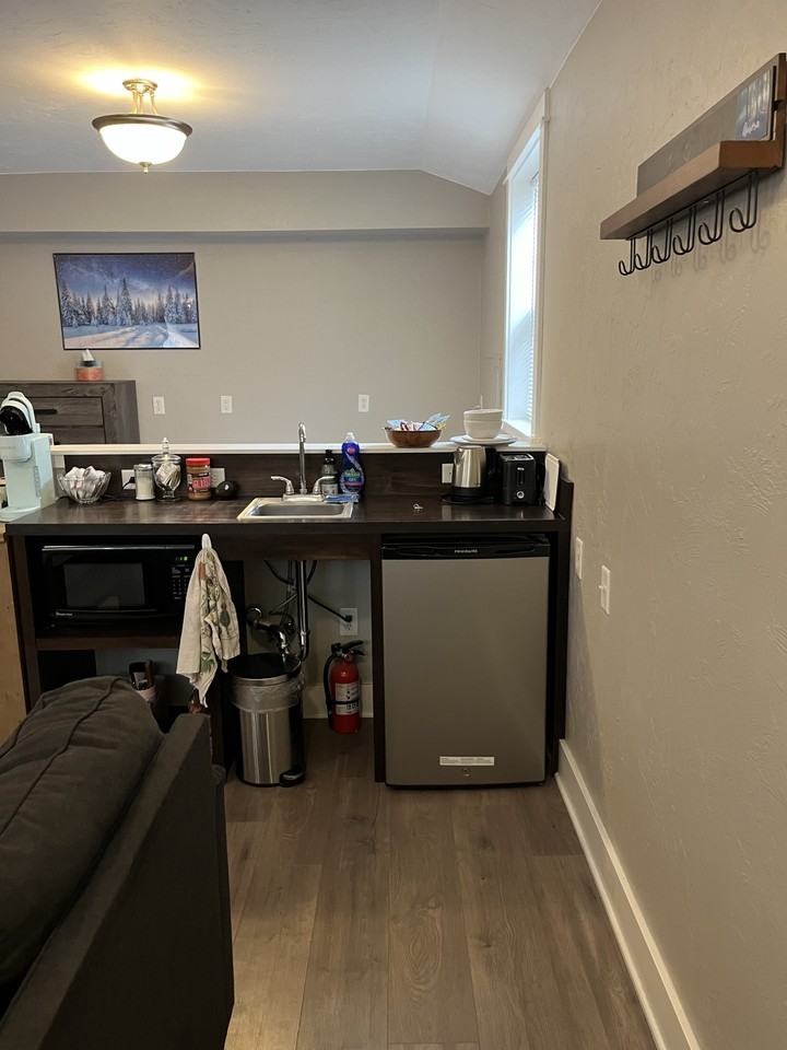 N Hanley Ave & Benepe St #B - Photo 5 of 10