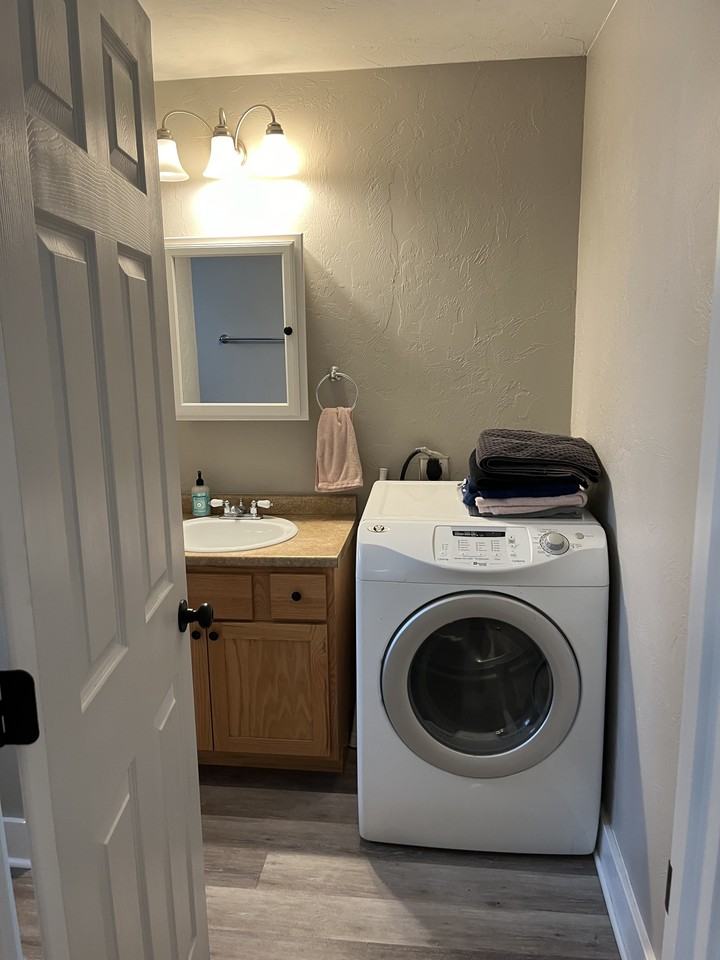 N Hanley Ave & Benepe St #B - Photo 7 of 10