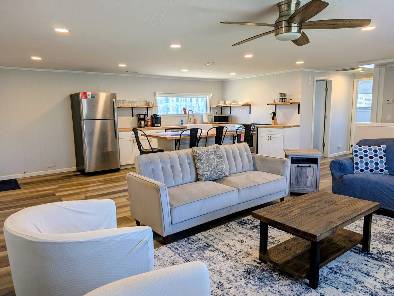 1684 Rockford Creek Rd #NA - Photo 5 of 47