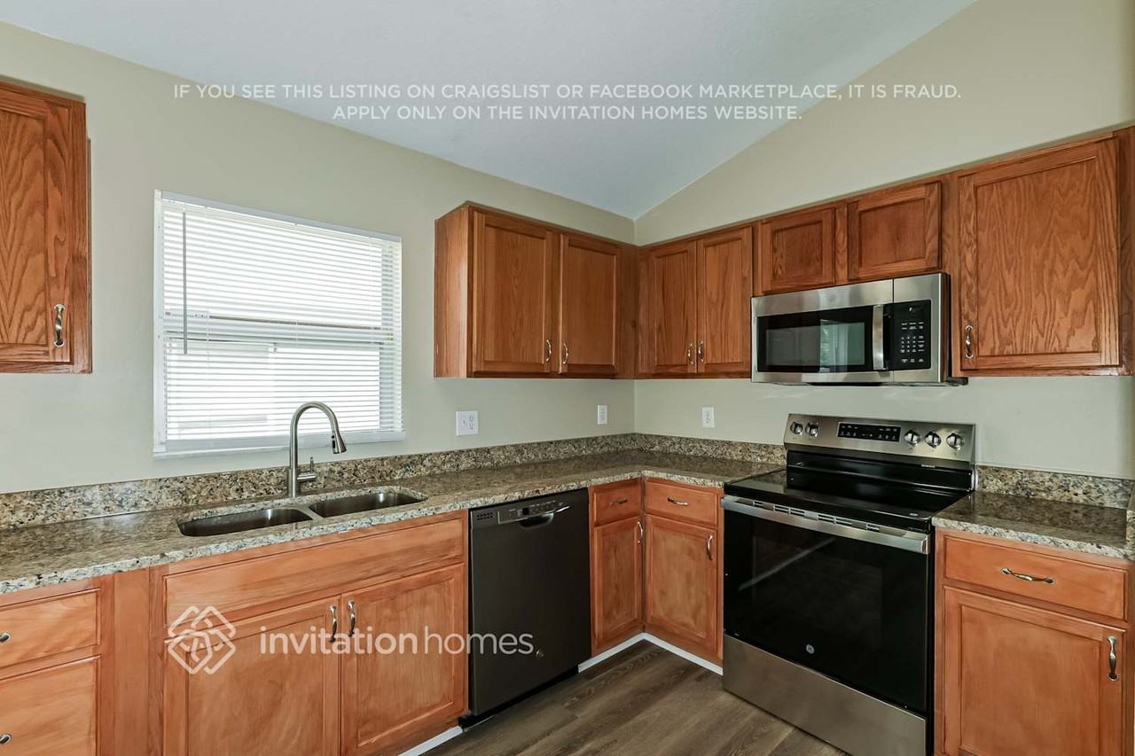 12816 Early Run Ln - Photo 7 of 17