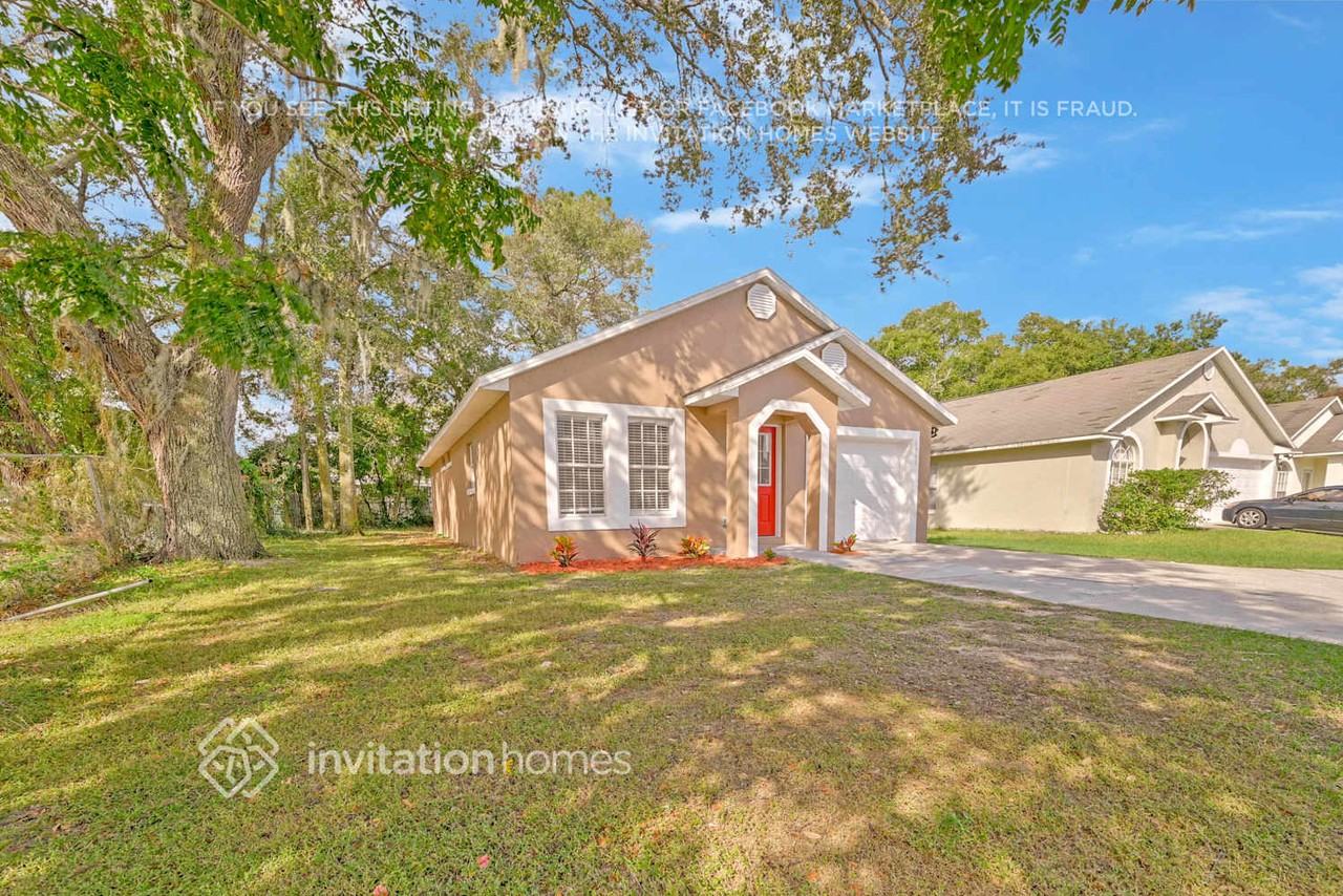 6561 Redwood Oaks Dr - Photo 2 of 24
