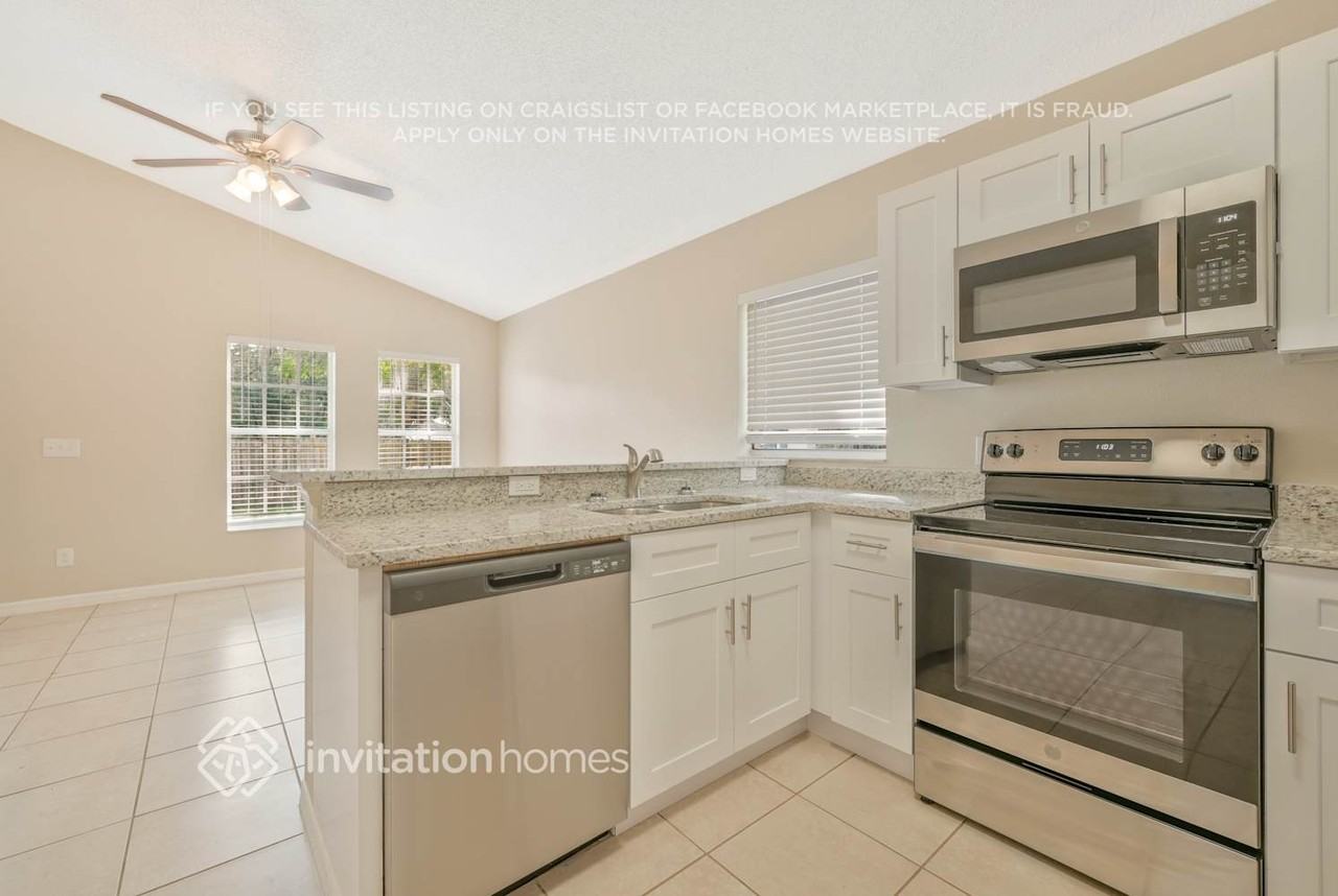 6561 Redwood Oaks Dr - Photo 6 of 24