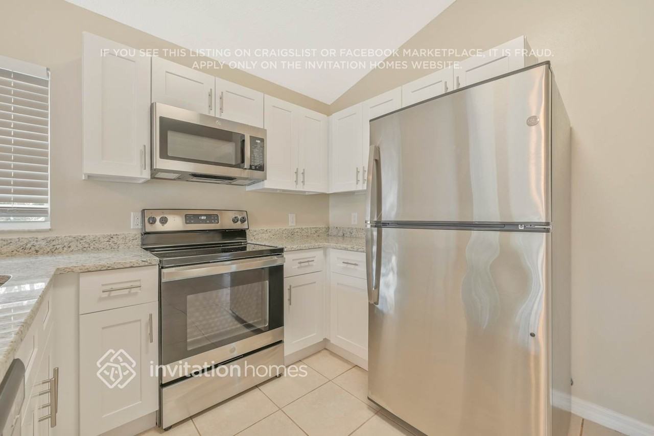 6561 Redwood Oaks Dr - Photo 7 of 24