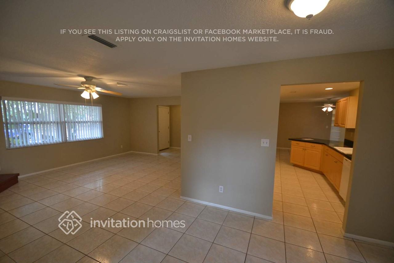 130 Ne Madison Cir N - Photo 3 of 15