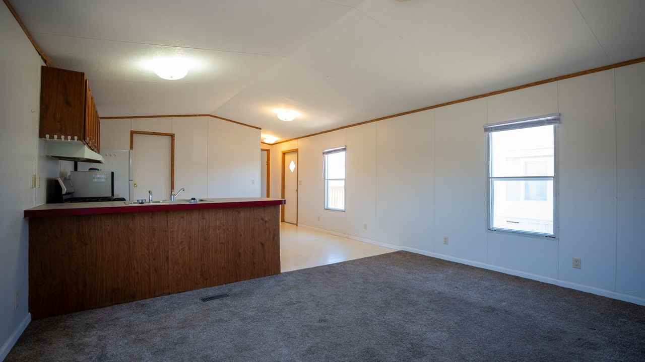2290 Doane Ln - Photo 2 of 9