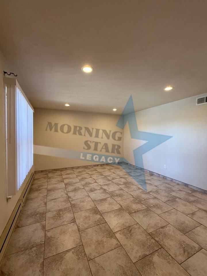 1345 Branson Ave - Photo 3 of 29