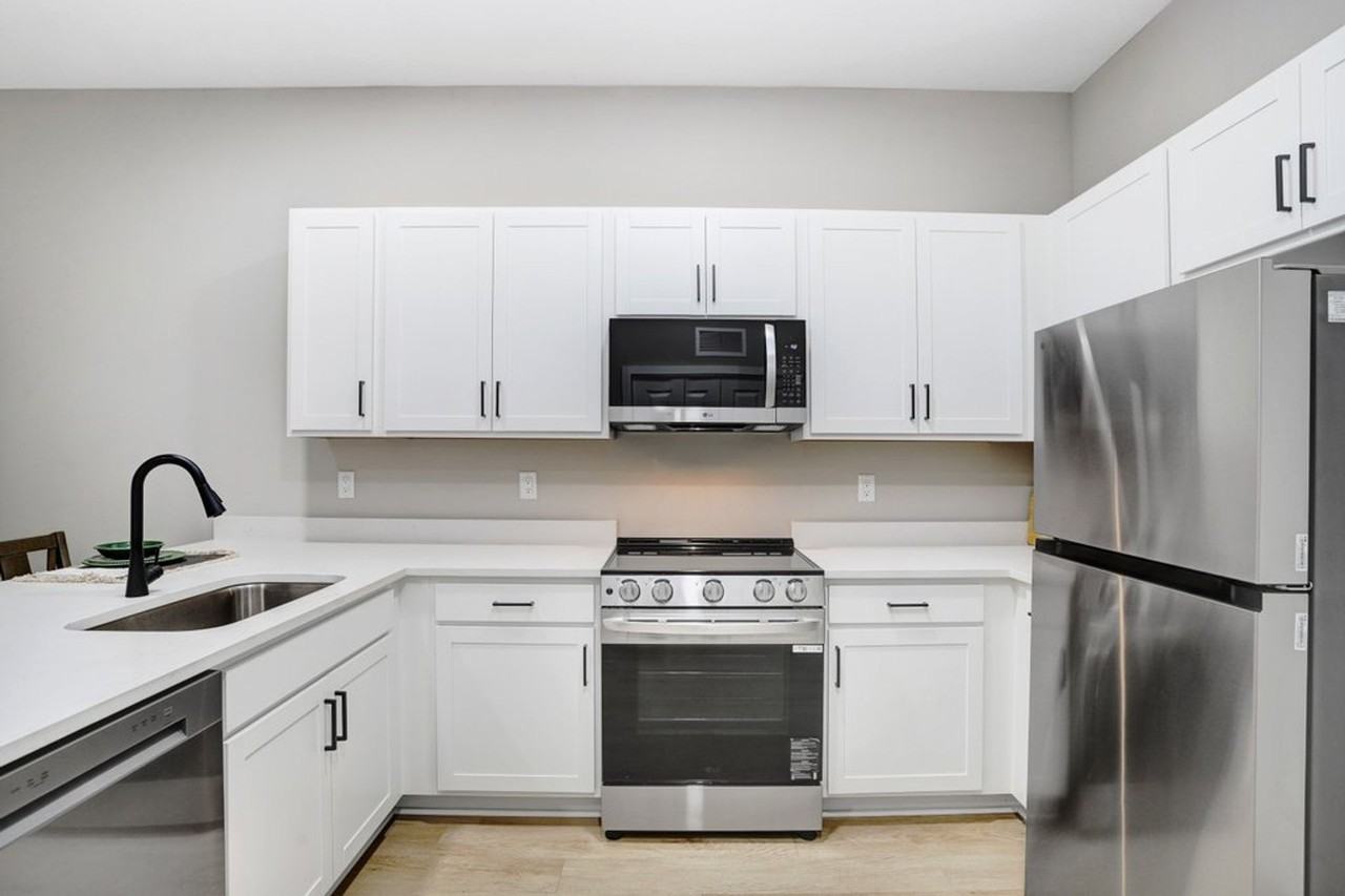 Bridgewater Landing Apartments 55+ Senior Living - Photo 6 of 13