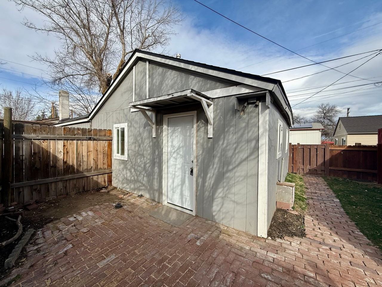 136 1/2 Sw 3rd St - Photo 2 of 14