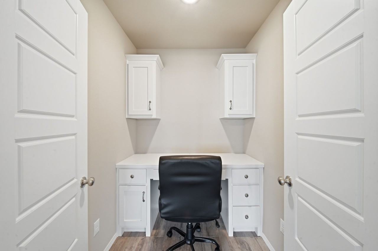 3706 S 13th Pl - Photo 6 of 22