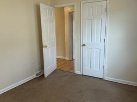 featured image of 1402 W Meinecke Ave