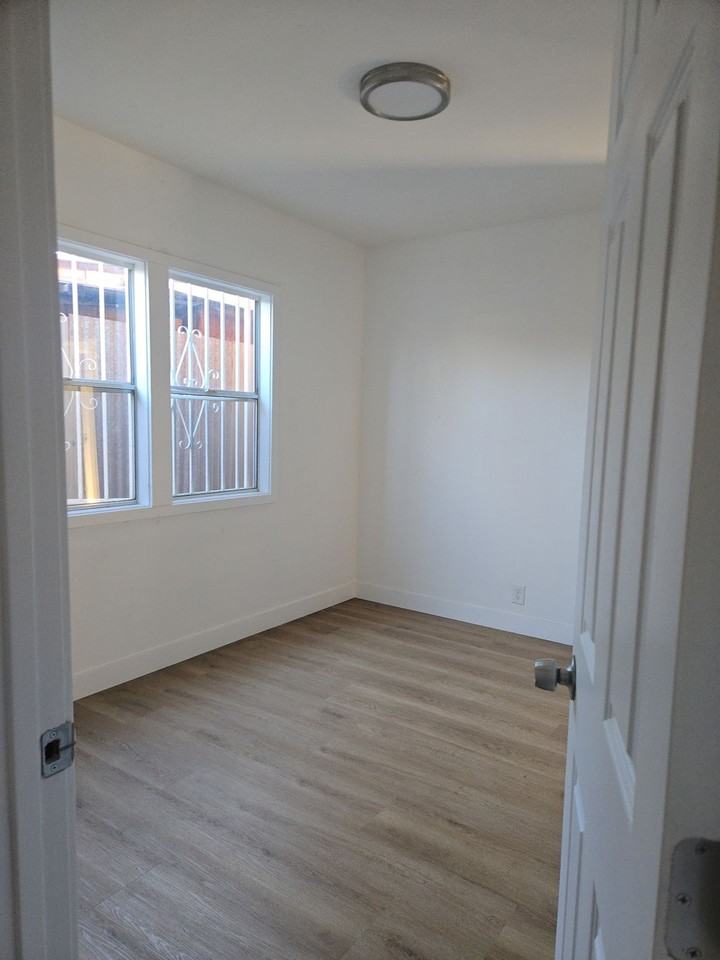 6729-6803 Middleton St - Photo 4 of 6