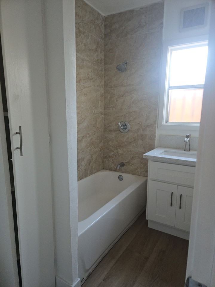 6729-6803 Middleton St - Photo 6 of 6