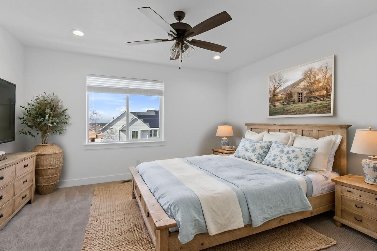 145 E 550 N - Photo 5 of 19