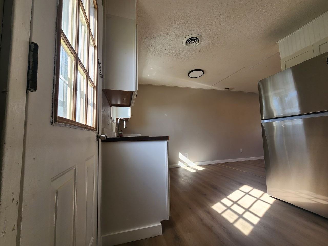 2904 Patrick Ave - Photo 6 of 11