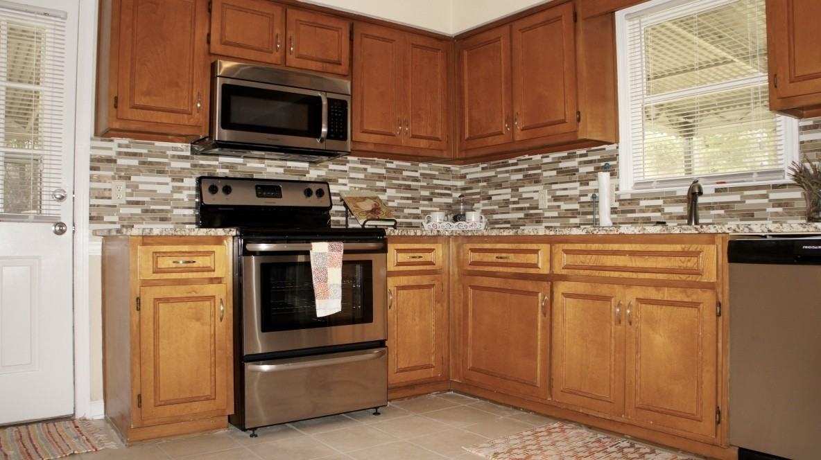 1945 Westpark Dr - Photo 7 of 34