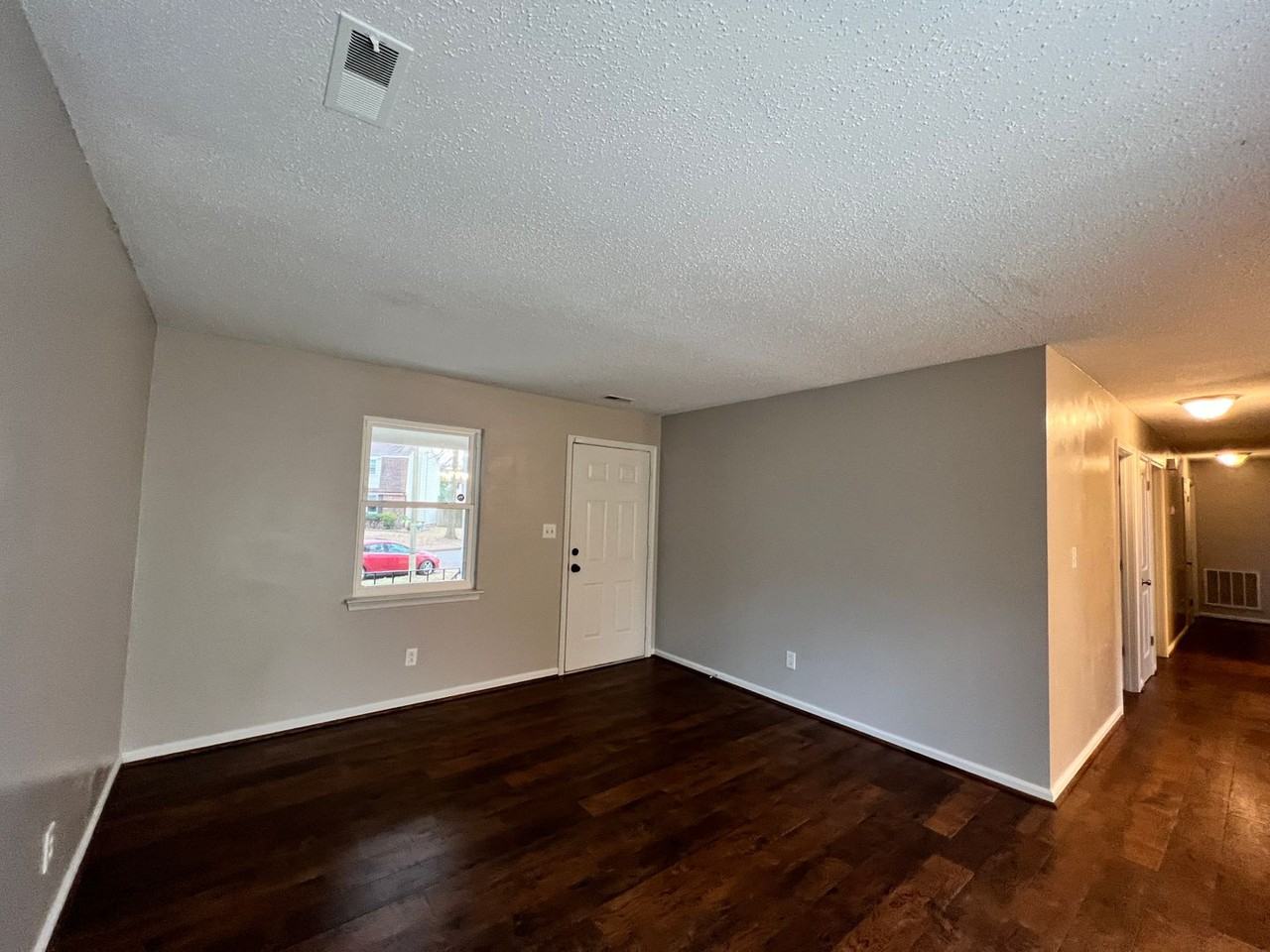 6845 Cedarwood Ct - Photo 3 of 36