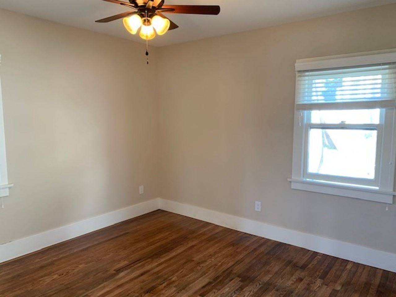 238 Redondo Ave - Photo 7 of 10