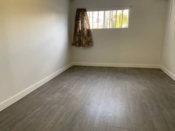 5025 Earles St - Photo 3 of 9