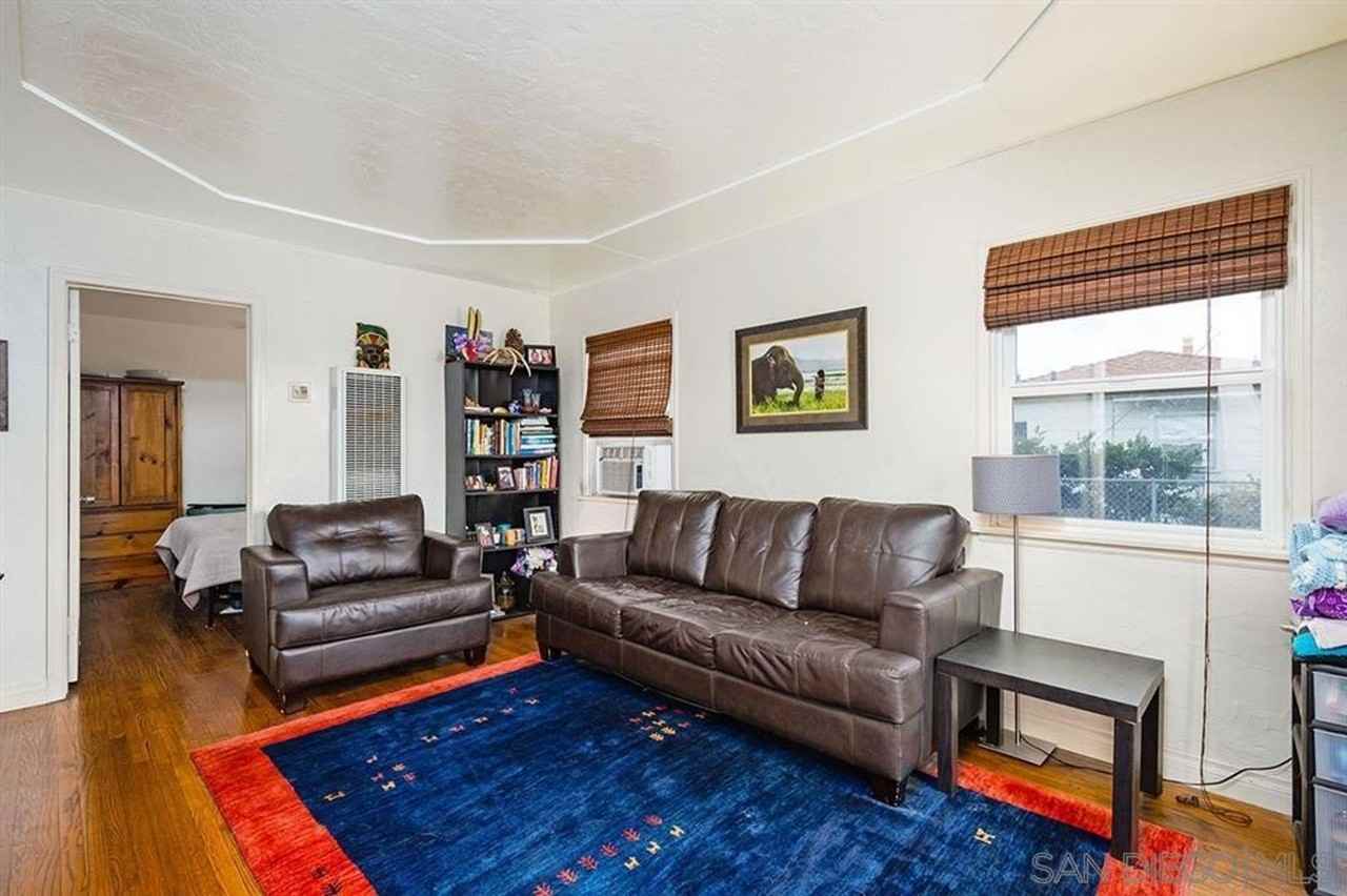 3627 Dwight St - Photo 4 of 14