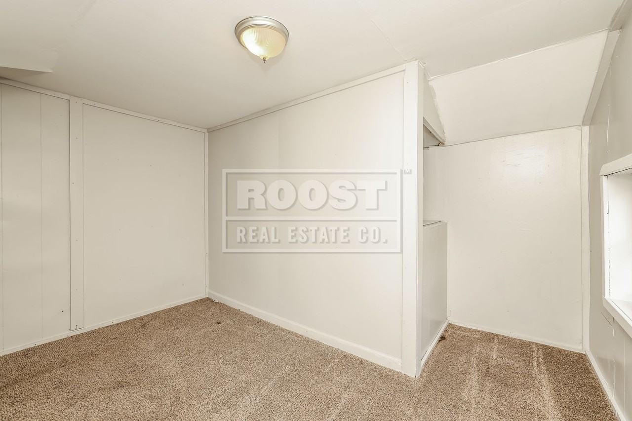 2134 Erie Ave - Photo 7 of 9