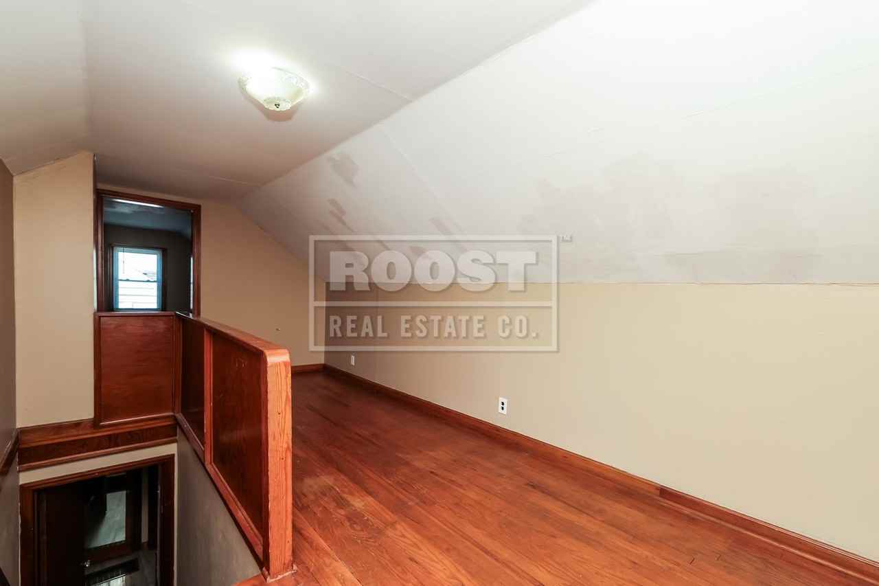 2107 Hillside Ave - Photo 6 of 10