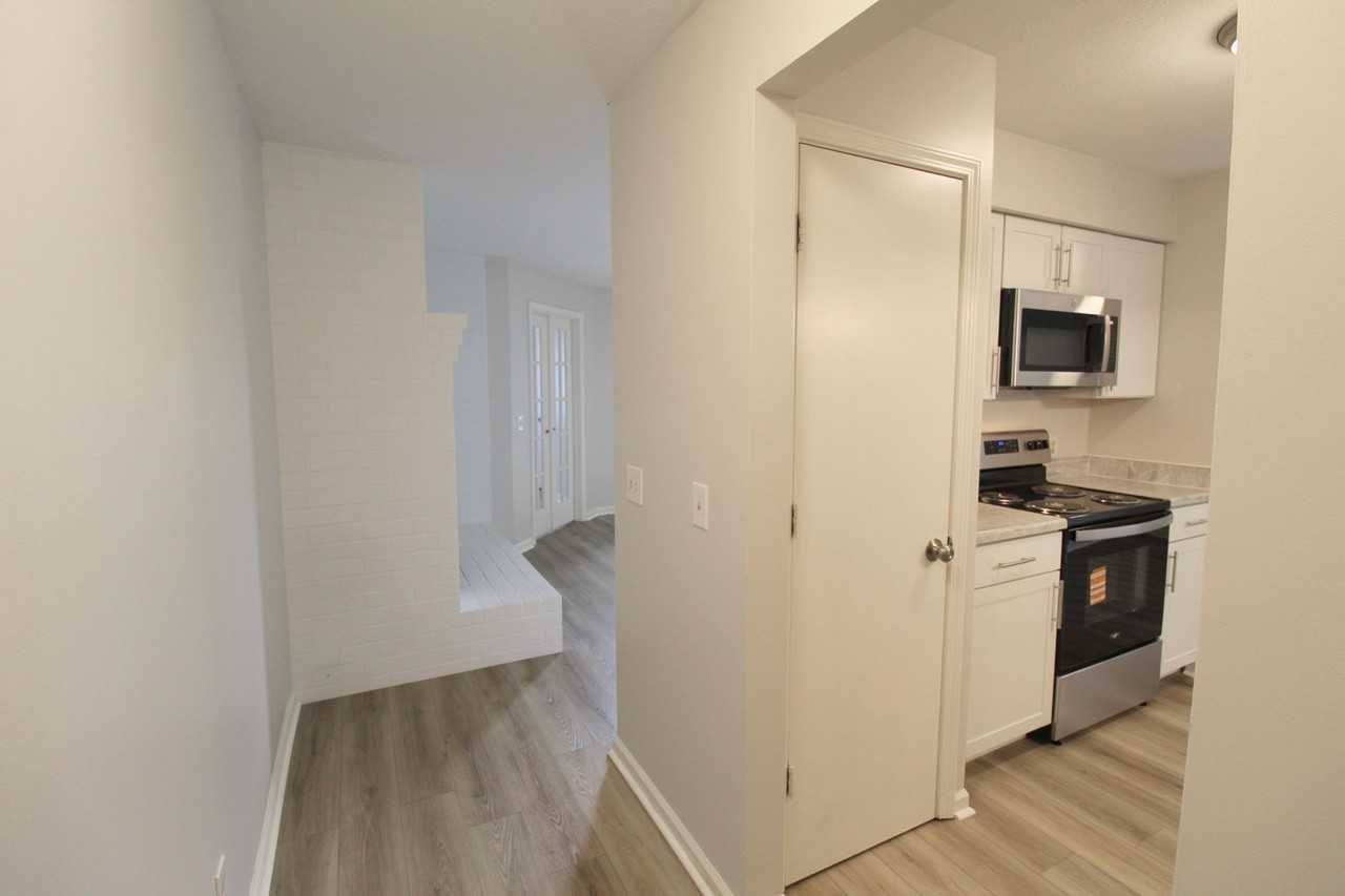 1112 Blue Ridge Dr - Photo 5 of 28