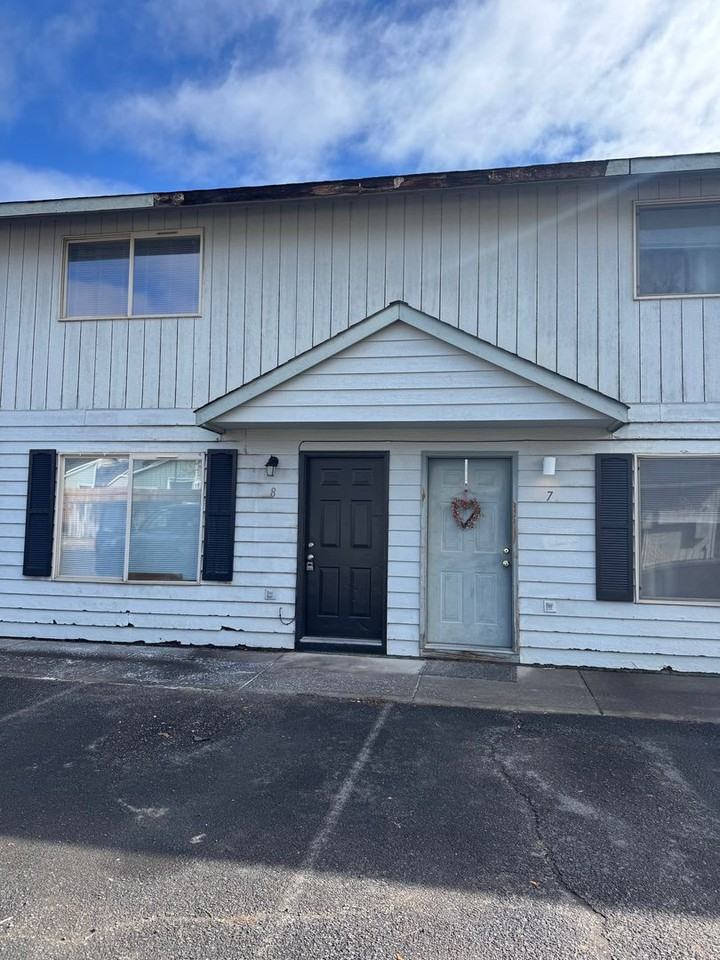 2007 Sw Timber Ave #8 - Photo 2 of 15