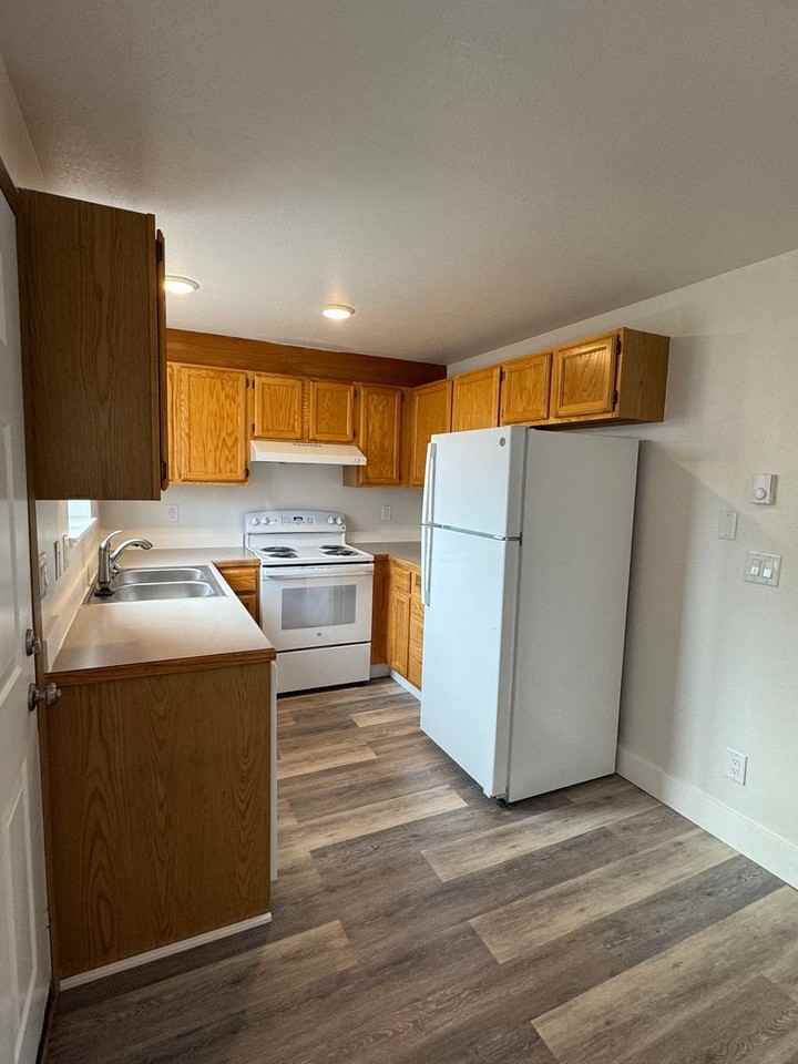 2007 Sw Timber Ave #8 - Photo 7 of 15