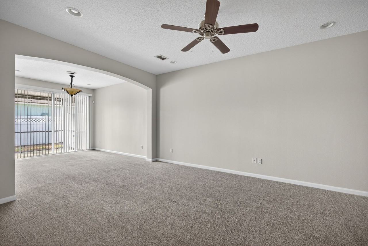 3730 Creswick Cir Unit H - Photo 4 of 23