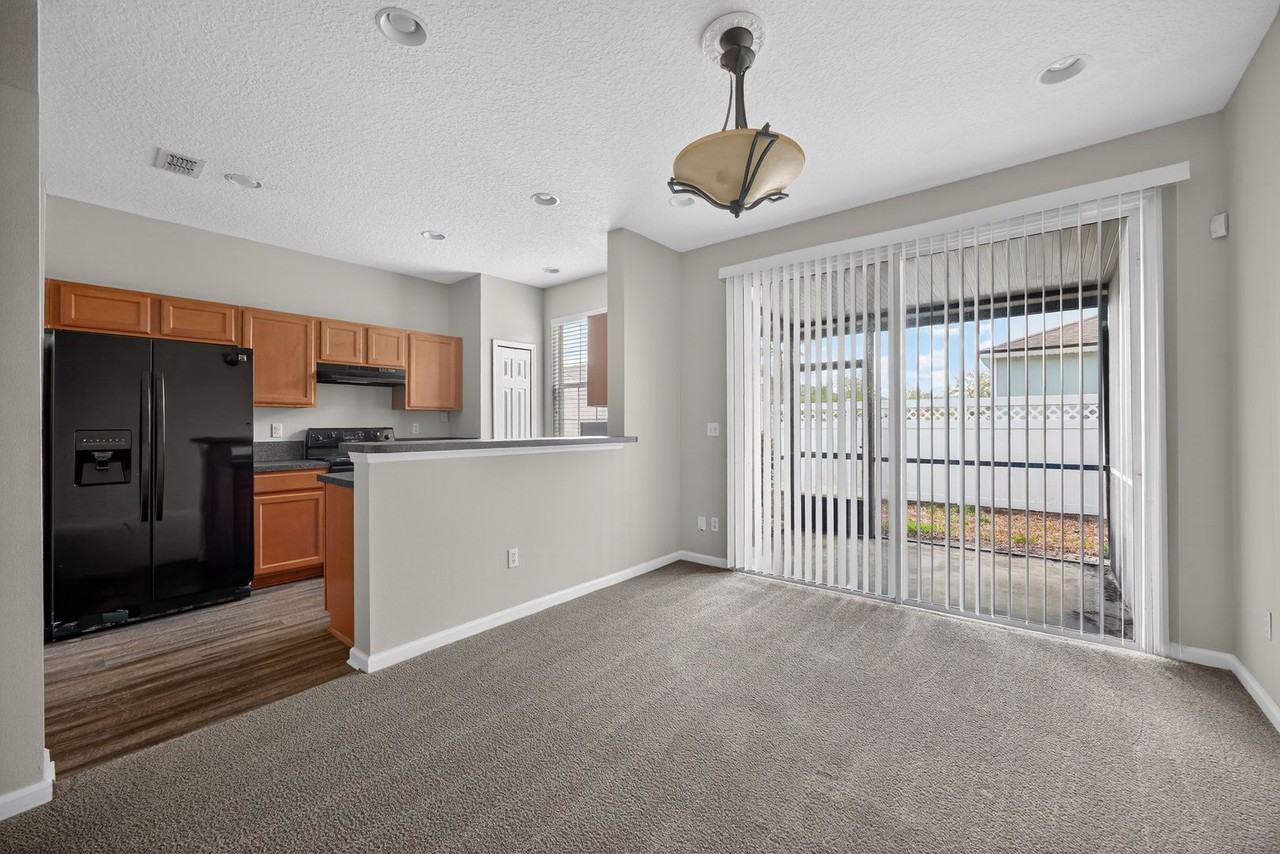 3730 Creswick Cir Unit H - Photo 6 of 23