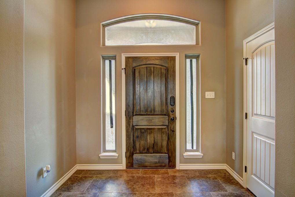 1118 Blackbuck Ln - Photo 2 of 16