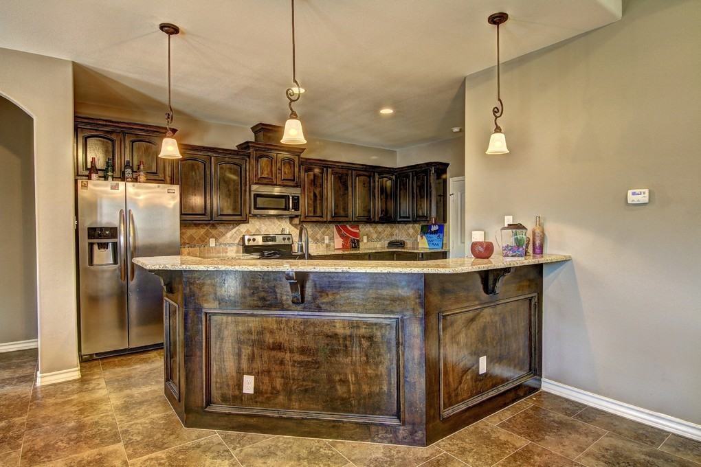 1118 Blackbuck Ln - Photo 3 of 16