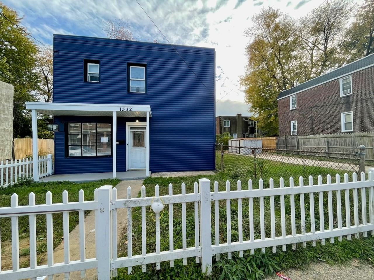 1332 Browning St - Photo 2 of 12