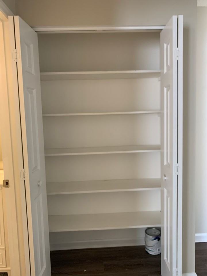 1750 Ridgefield Ct - Photo 4 of 40